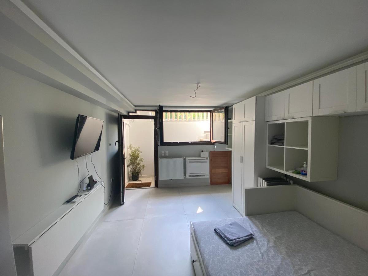 Minimalist Studio Behind Hilton Hotel Atenas Exterior foto