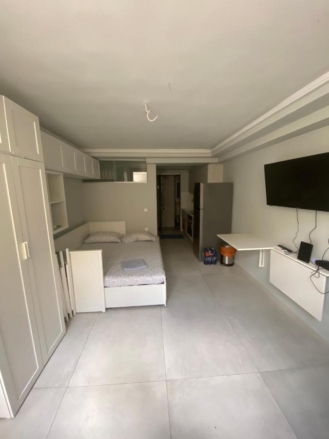 Minimalist Studio Behind Hilton Hotel Atenas Exterior foto